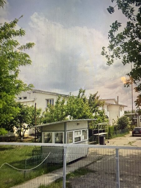 Ialomita, proprietate cu spatii productie, depozitare, platforma betonata